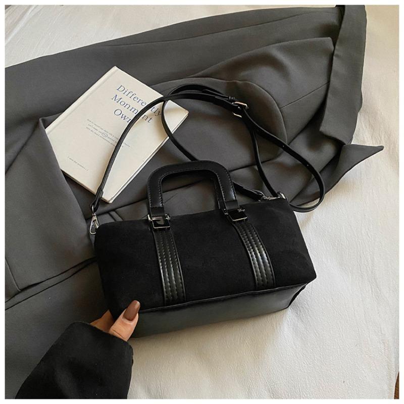 Portable pillow bag women's new autumn commuter bag messenger women's bag high value single shoulder bag tide