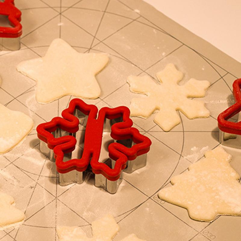 Holiday Cookie Cutters Set Prevent Hand Crushing Baking Tools With Cartoon Design 4X Anti-Crushing Hand Small Cookie Cutters