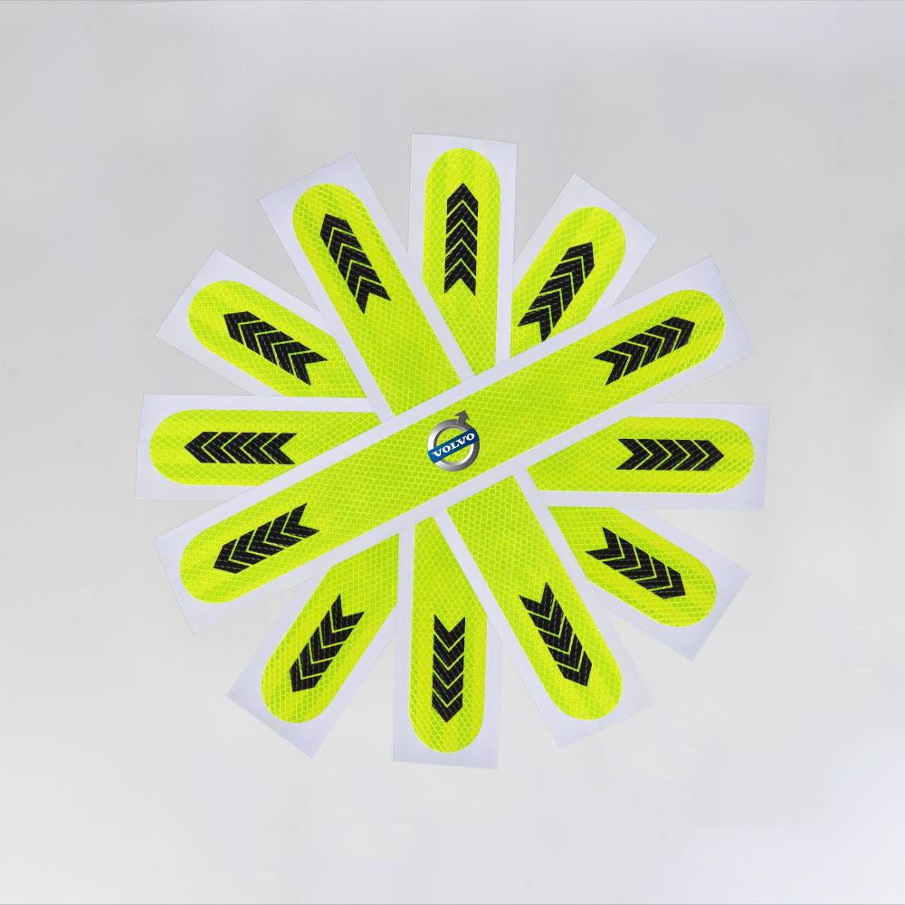 Car Rear Trunk Warning Reflective Stickers Auto Waterproof Reflective Strip For Volvo Rdesign T6 AWD C30 C70 S40 S60 S70 S80 S90