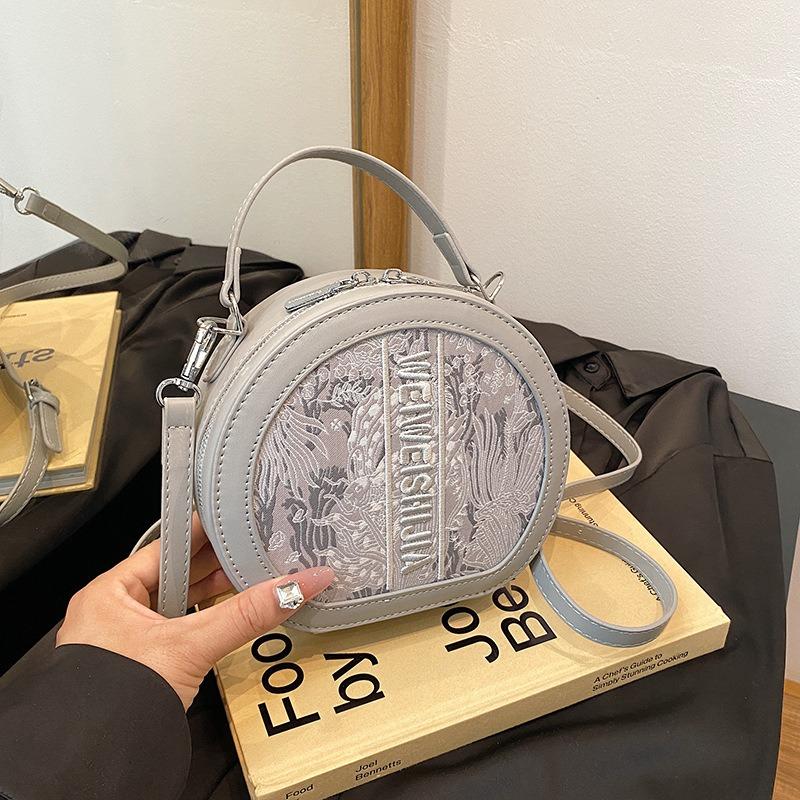 Popular Small Bags Spring New Fashion Versatile Messenger Bags Summer Portable Small Round Bags