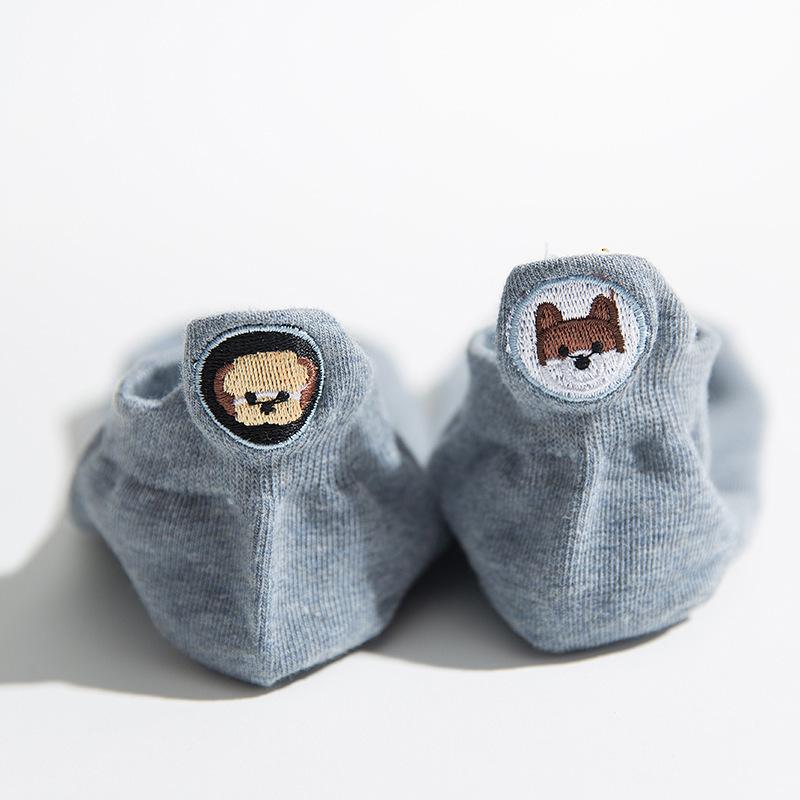 Harajuku Skarpetki Funny Ankle Socks Embroidery Animal Pug Cute Socks Women Divertidos Creative Sokken Kawaii Chaussette Femme