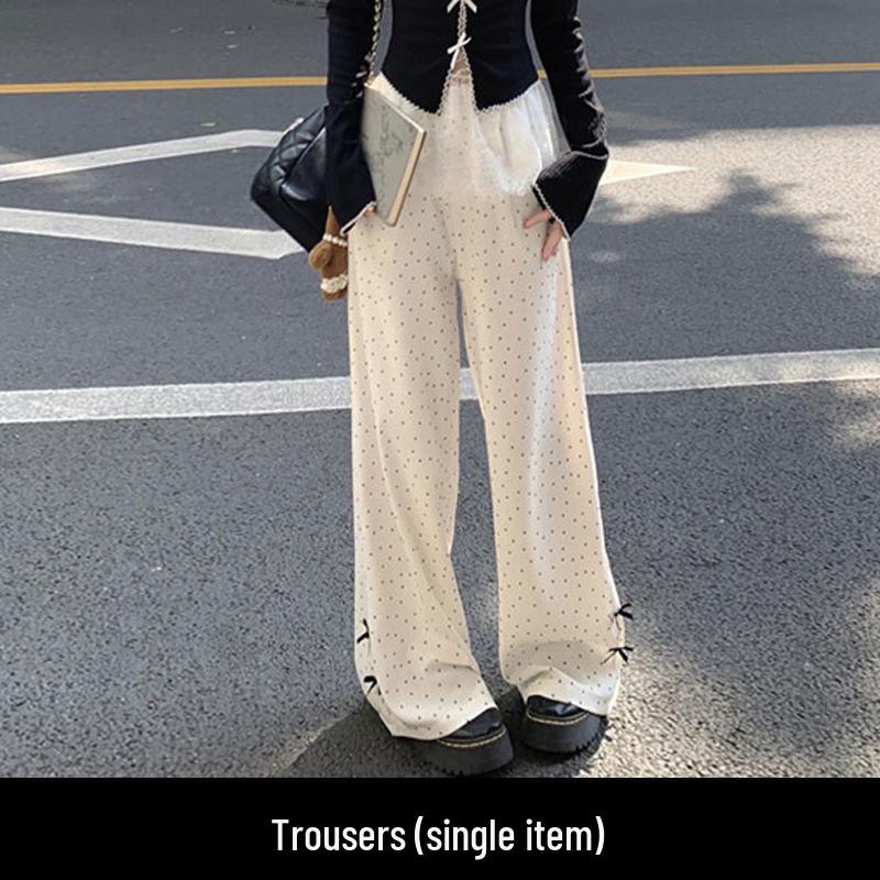 Ensemble 3 pièces pour femmes: Camisole Tricotée avec Dentelle Découpée et Nœud, Haut à Manches Longues et Pantalon Large Taille Haute à Pois