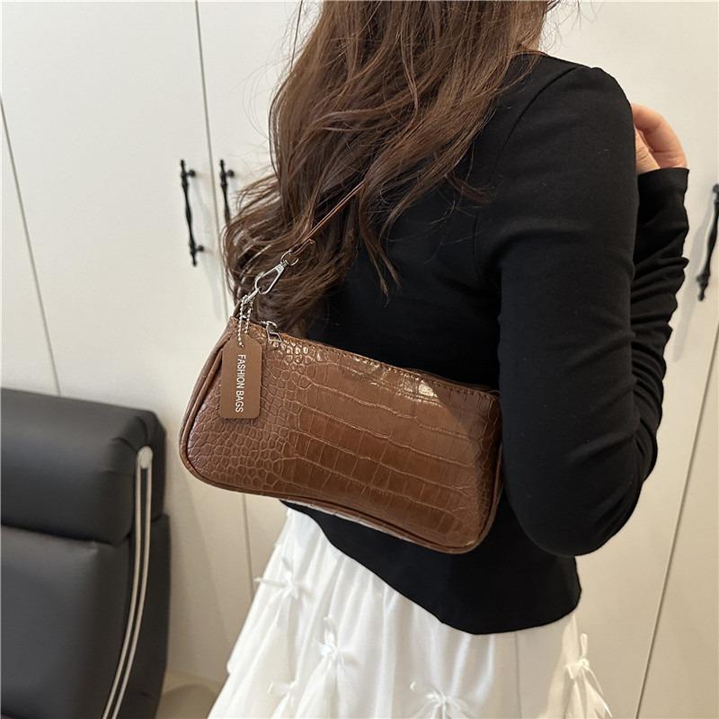 Solid color simple casual versatile lightweight women's daily commute shoulder underarm bag summer popular handbag