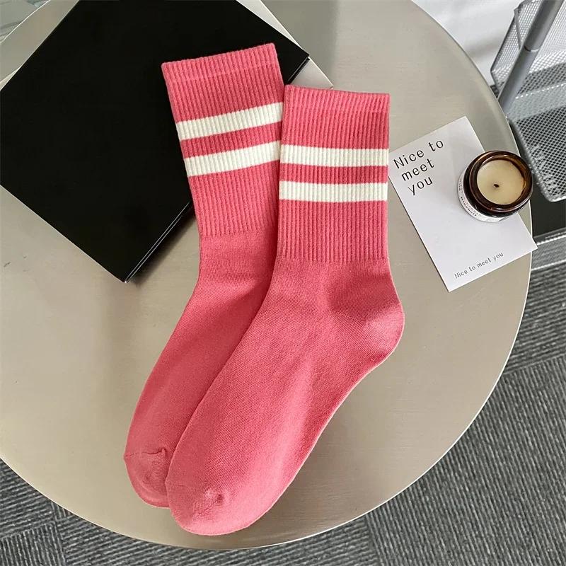 

Women Socks Japanese Fashion Autumn New Novelty Candy Color Cotton Sports Crew Socks For Girls Preppy Style Striped Socks Casual One Size рожевий