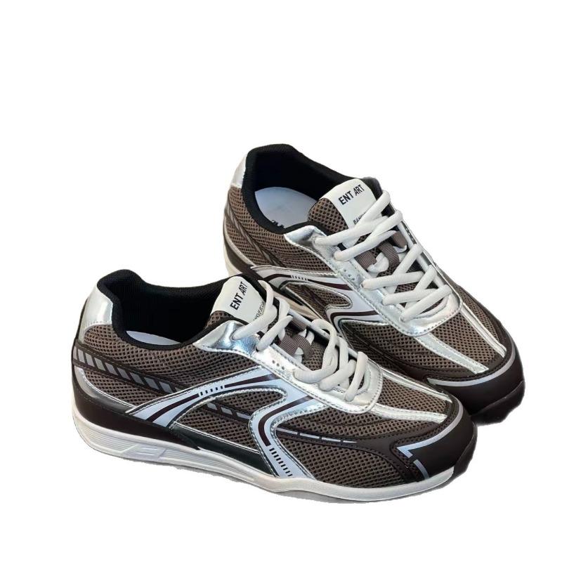 Retro contrasting color splicing women's new mesh surface is breathable, comfortable and light, sports and leisure
