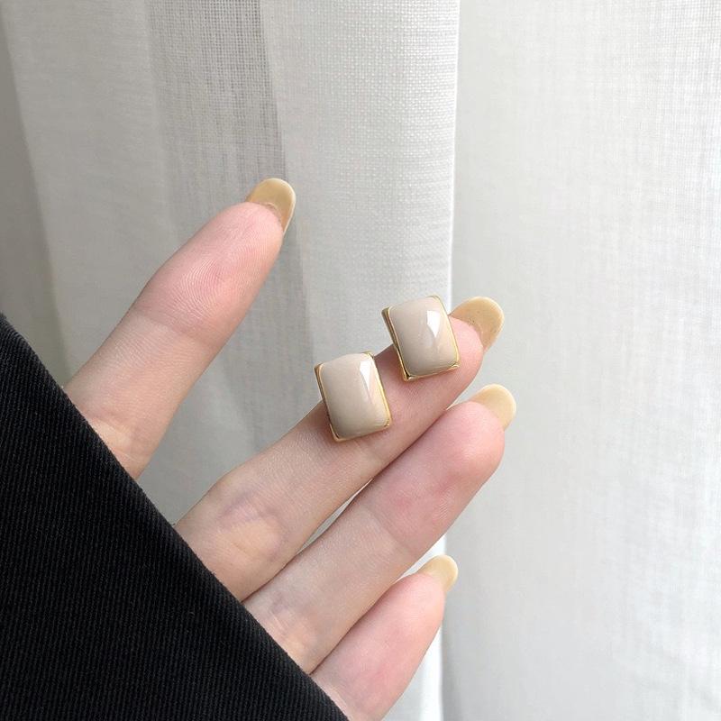 Корейские асимметричные серьги-сердечки: Игла из серебра 925 пробы, Металлический дизайн «Любовь»