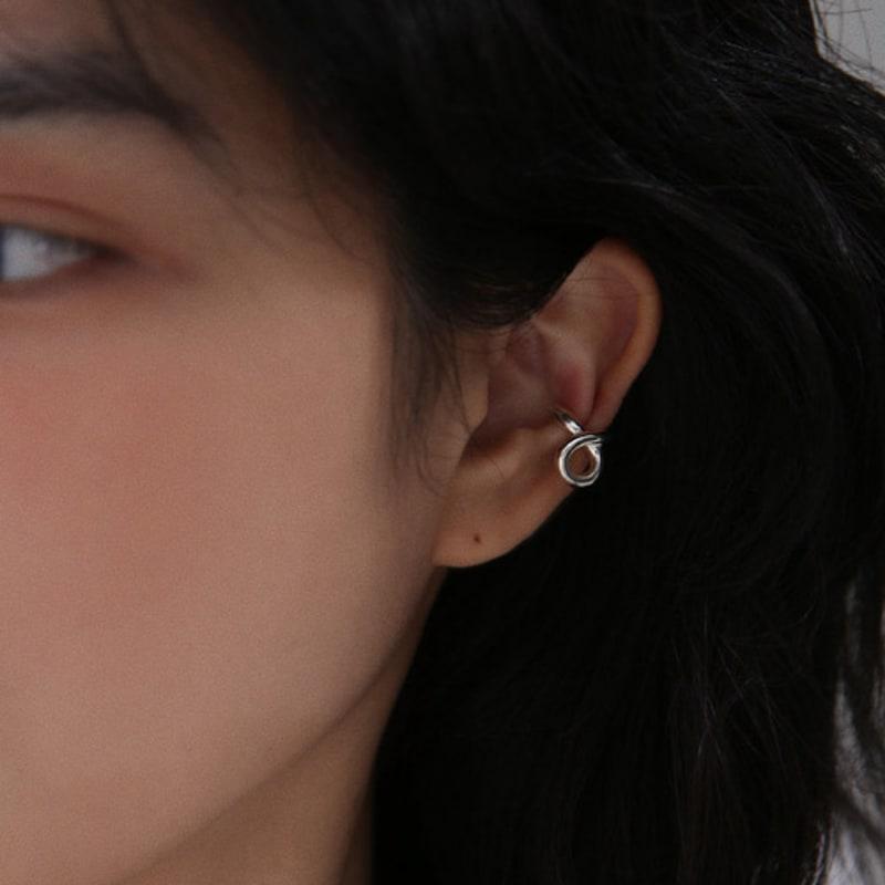 

Moodydoo Type silver