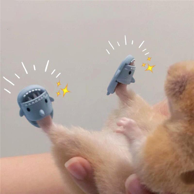 2Pcs Mini Pet Dress-Up Shark Shaped Slippers Cartoon Decorative Figure Shoes Ideal For Photoshoot