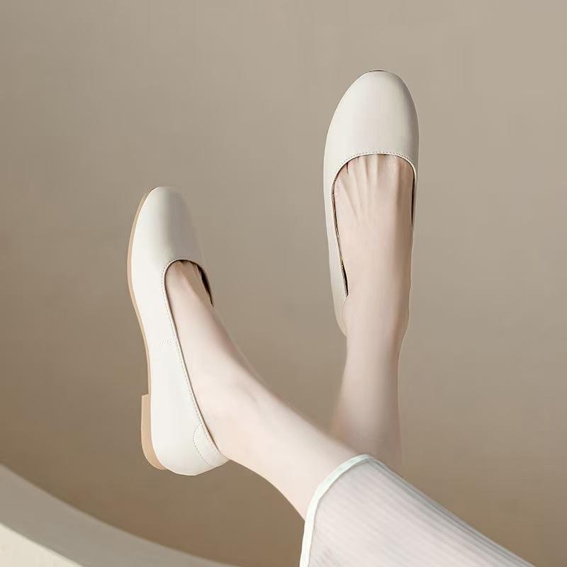 2025 New Autumn Soft Leather Fairy Style Work Shoes Fashion Round Head Commuting Shallow Mouth Single Shoes Women