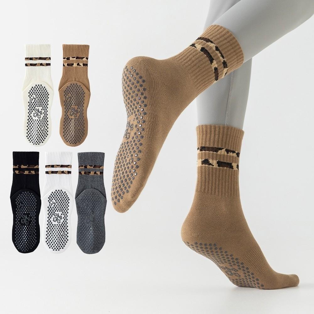 Breathable Pilates Socks for Women Cotton Mid Tube Socks Floor Socks  for Fitness Exercise