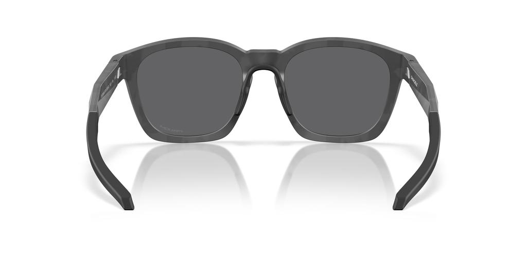 Oakley Sunglasses 0OO9507D SHACKLE 95070552 Mt Black Camo Prizm Black Polarized [Oakley] (Black)