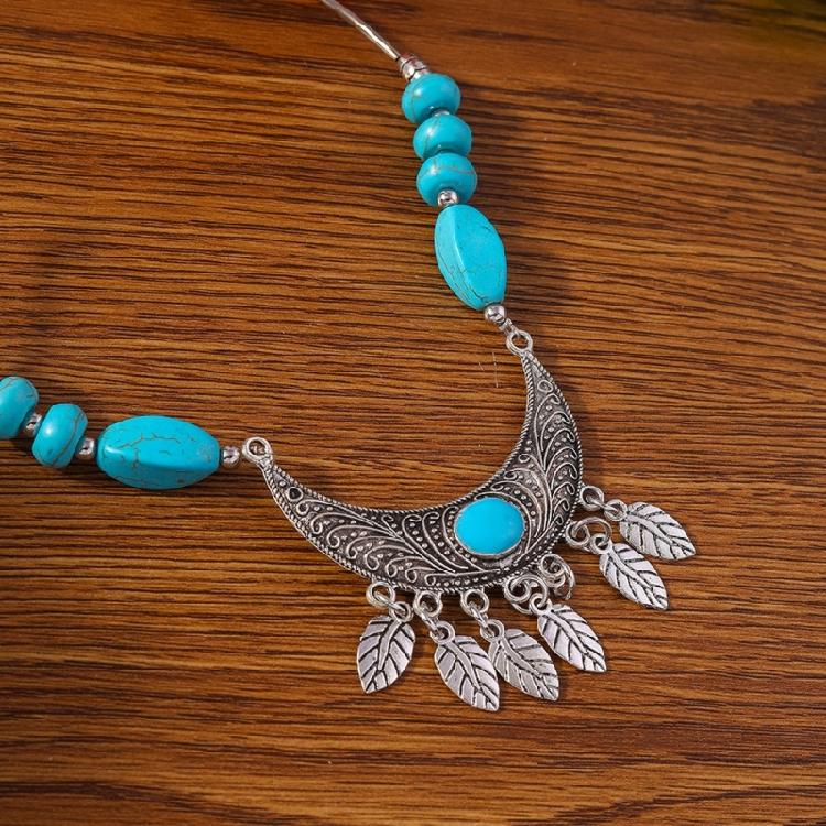 Fashionable Turquoise Necklace with Leaf Tassels Details Ethnic Style Jewelry for Everyday Outfits and Celebrations