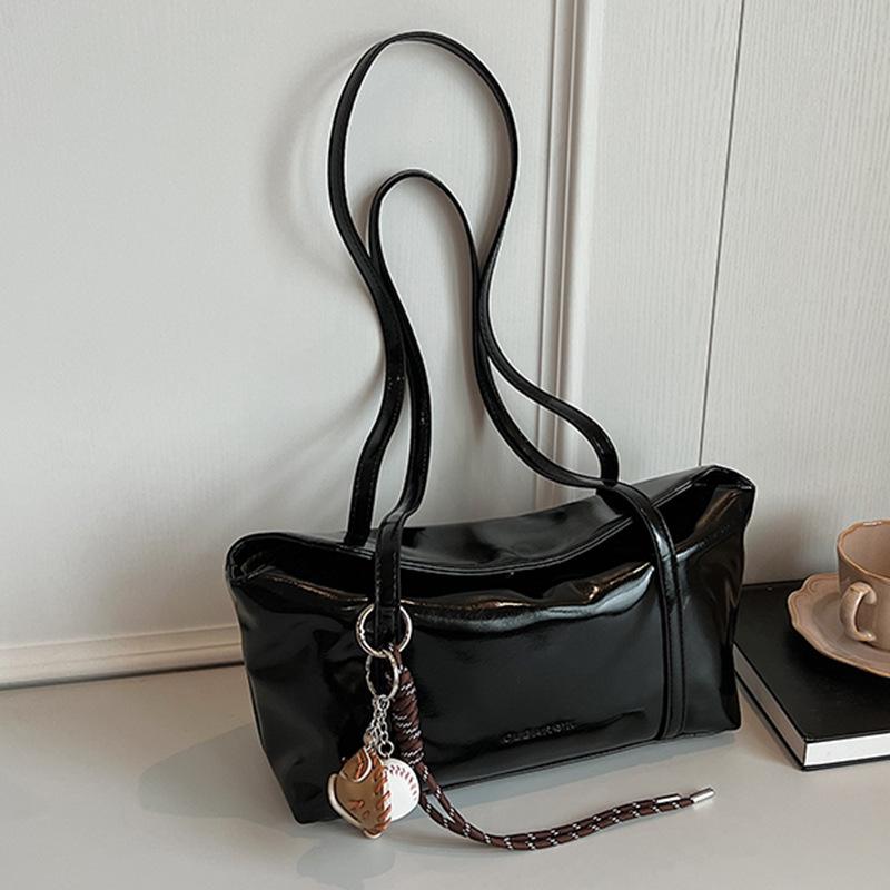 Glossy Soft Leather Niche Single Shoulder Underarm Bag Women's 2026 New Korean Fashion Handbag Casual Commuter Bag