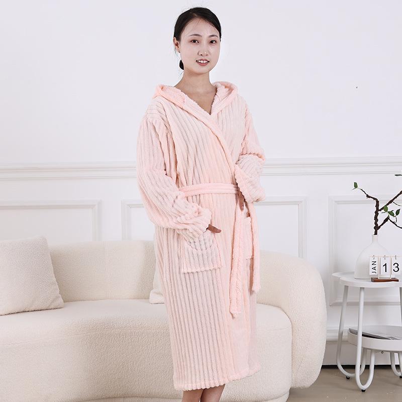 Dicker Kapuzen-Bademantel für Damen in Candy-Streifen, Übergröße, Korallenfleece