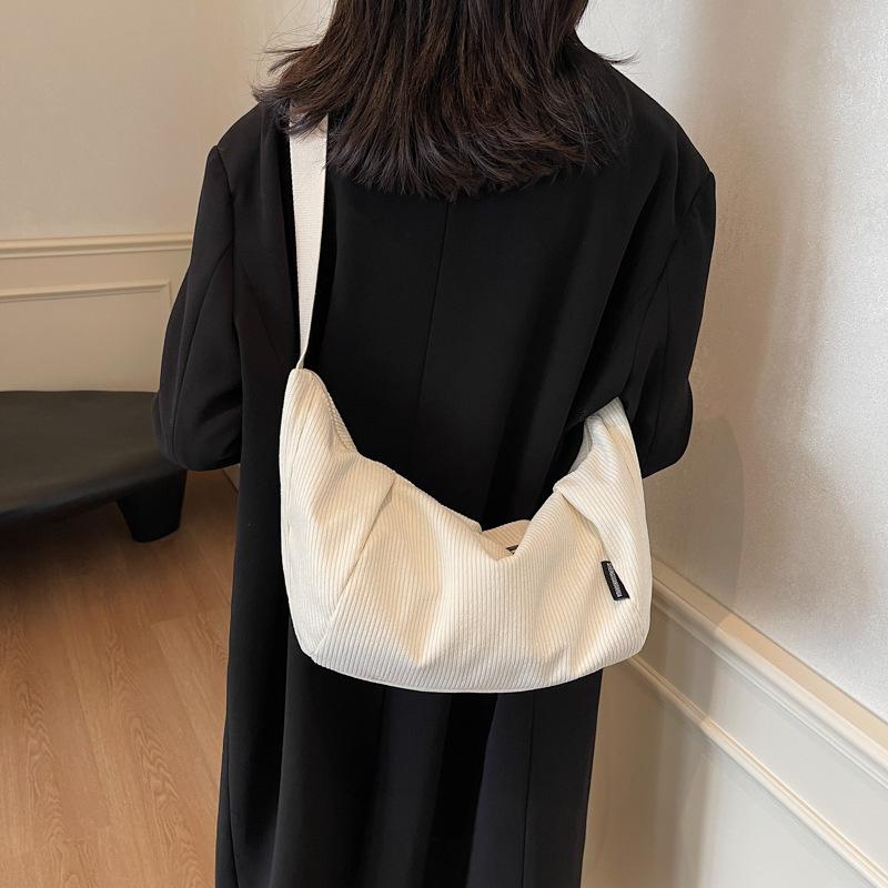 Autumn and winter new corduroy literary women's bags retro fashion large capacity simple women's shoulder bags
