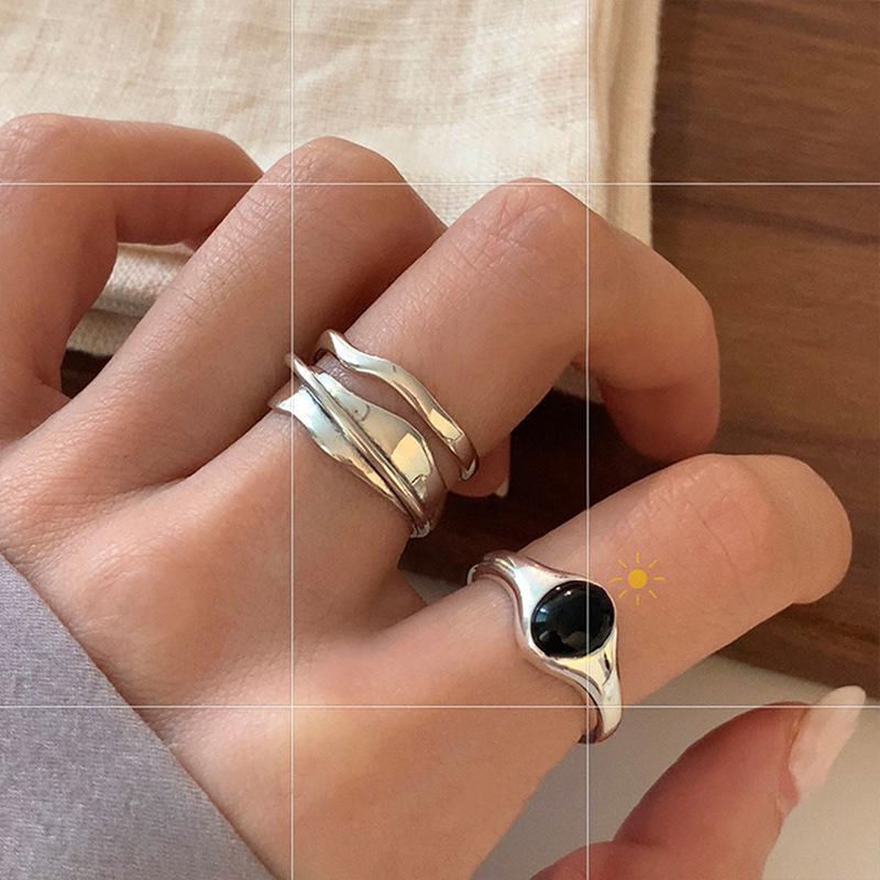 Women's Retro Black Zircon Geometric Oval Adjustable Ring