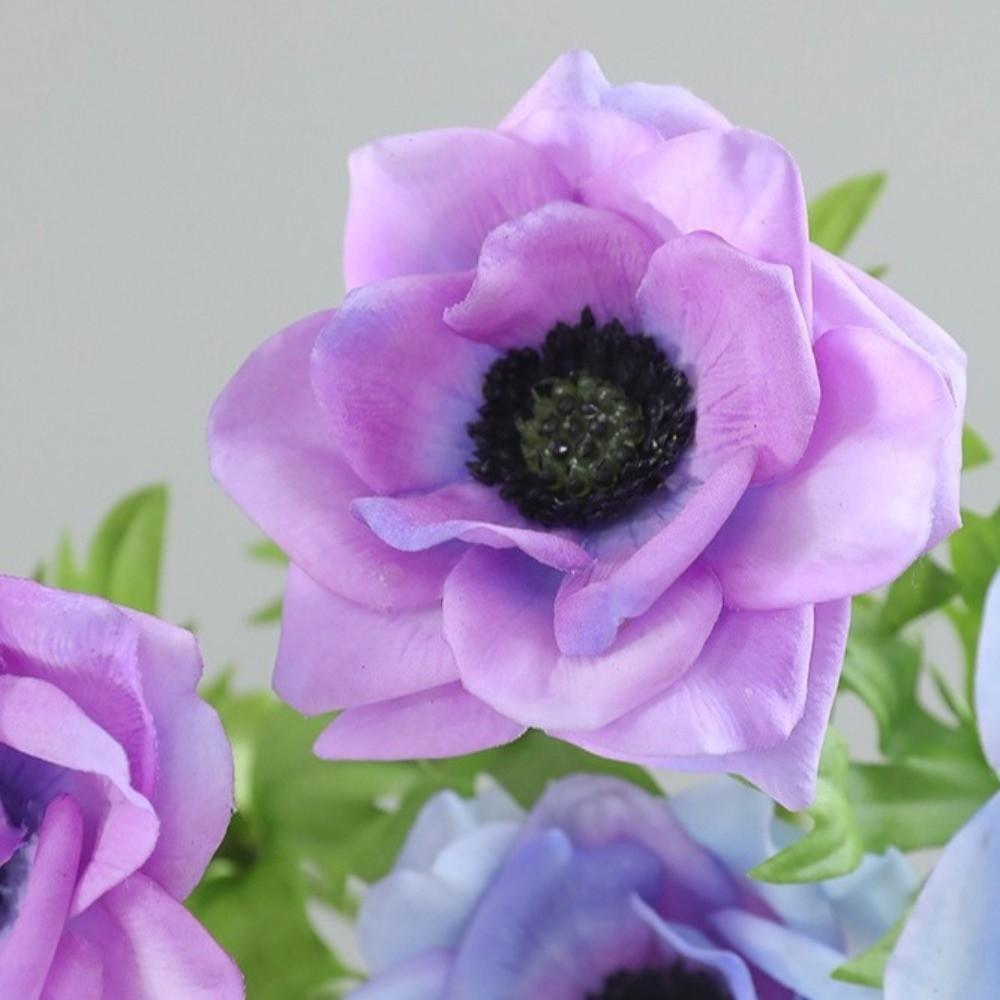 Lifelike Artificial Anemone Handmade Simulation Flowers Fake Flower Plants  Shopping Mall
