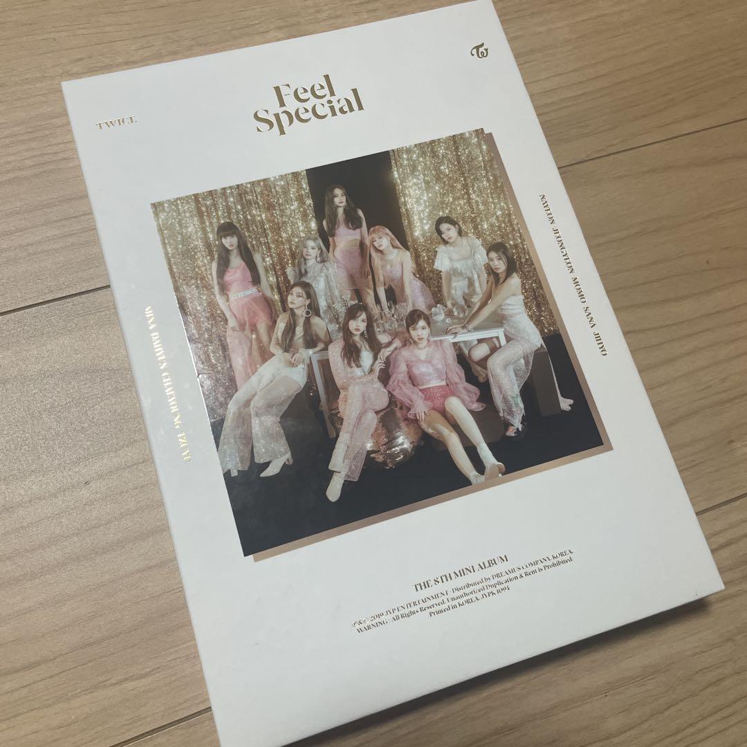 

[USED] TWICE/Feel Special:8th Mini Album (Random Version)