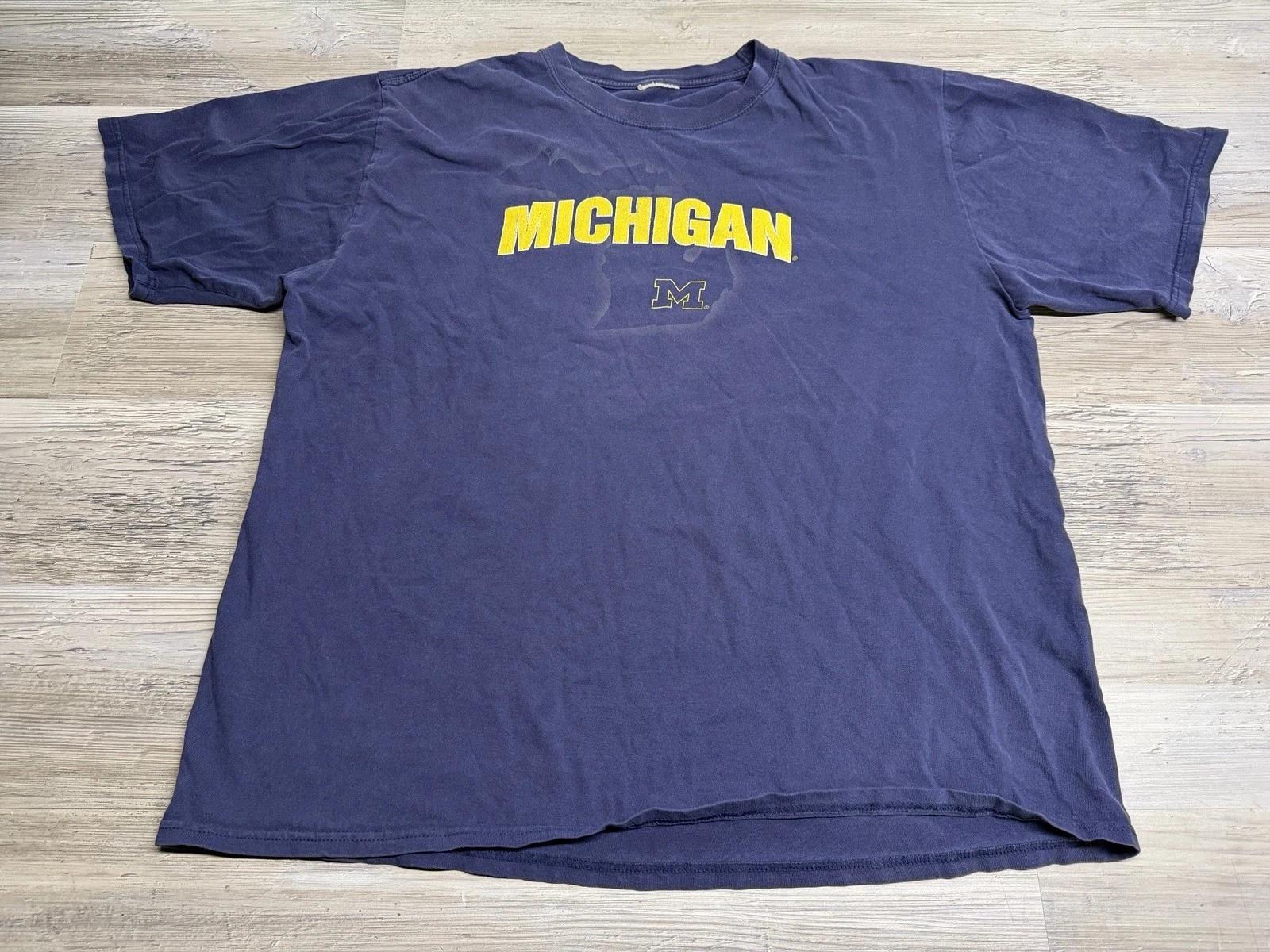 

Vintage University of Michigan T-Shirt Y2K Big Ten College Tee Size XL Faded 3XL