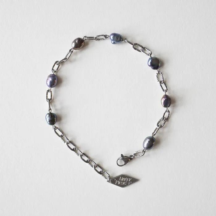 Black pearl chain bracelet