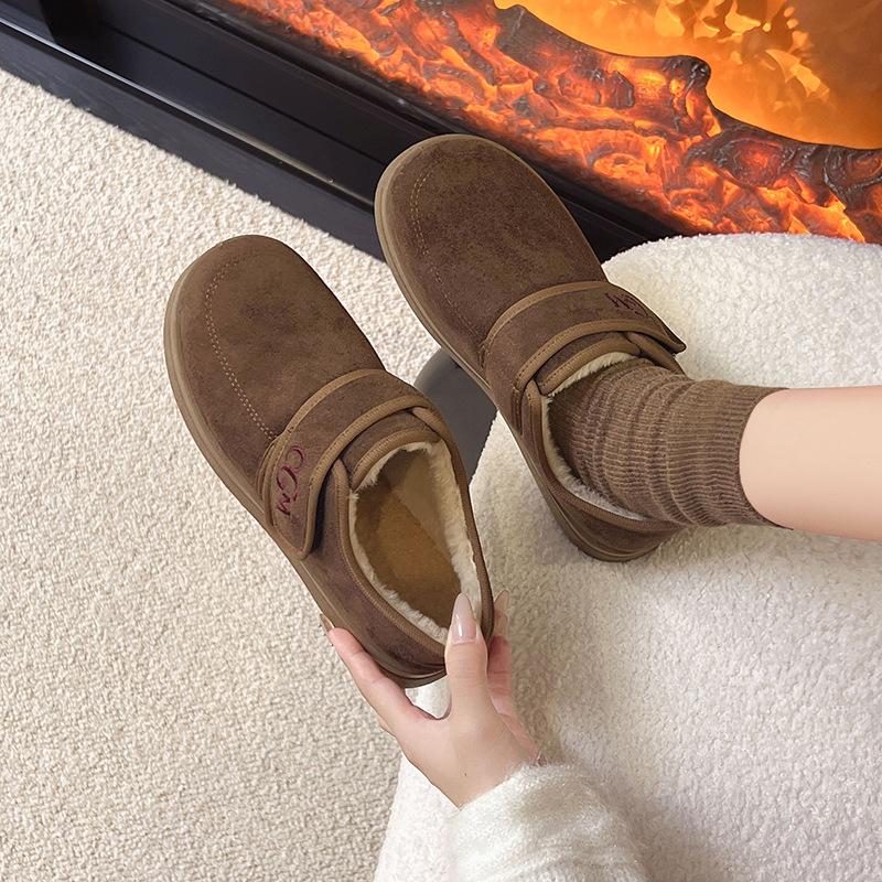 Winter new thick-soled women's velvet thickened warm cotton shoes soft-soled fashionable versatile Velcro women's shoes
