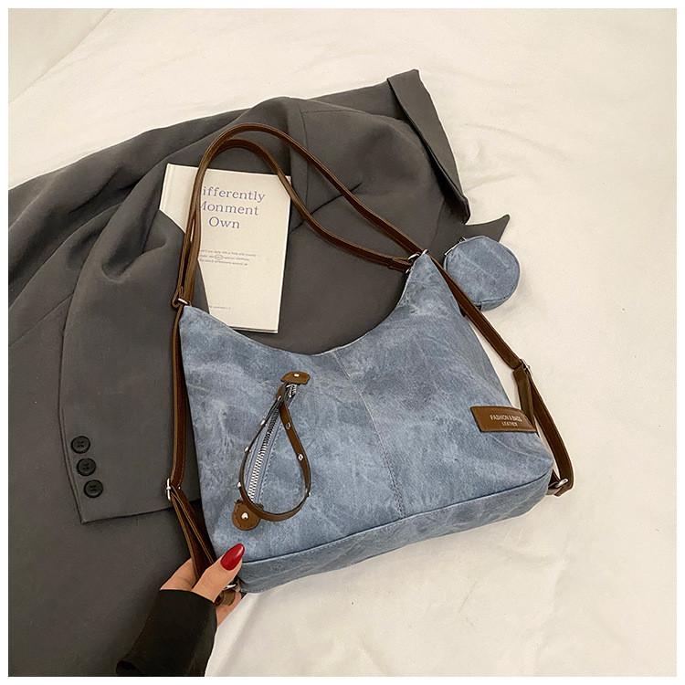 Pu Material Large Capacity Commuter Tote Bag With Zipper Closure For Daily Use