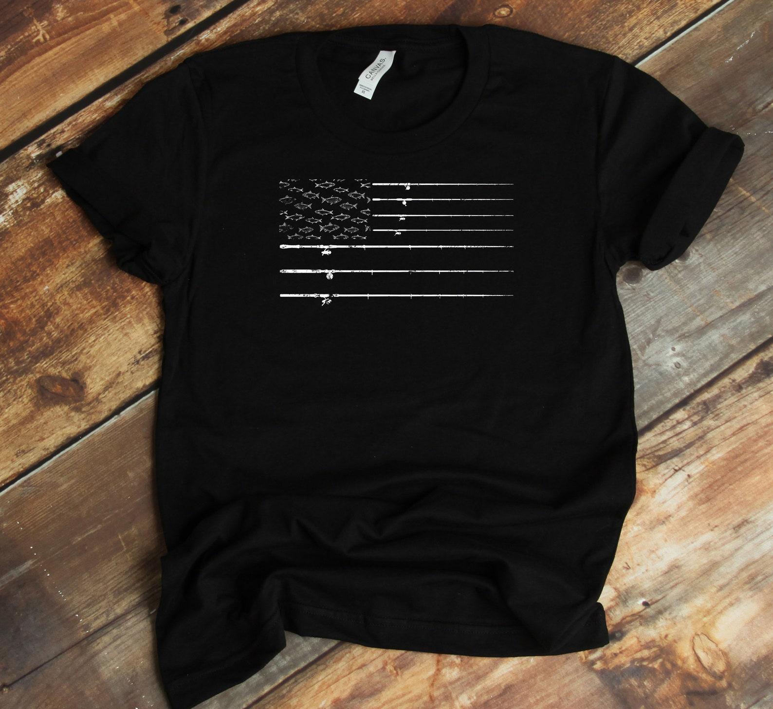 Fly Fishing Rod T-Shirt - USA American Flag Patriotic Fisherman Shirt 2XL