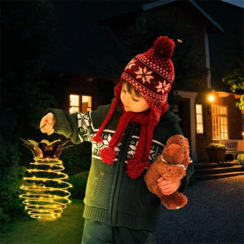 Solar Lamp Pineapple Wrought Iron Lantern Led Copper Wire String Outdoor Waterproof Garden Decoration Hanging Lamp