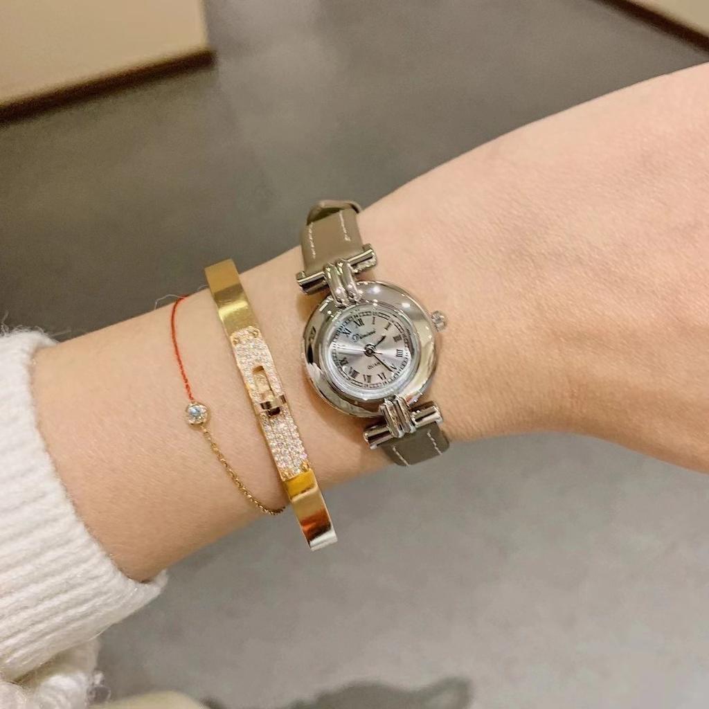 Damen Mini Kleine Zifferblatt Einfache Römische Retro Uhr Leder Feines Armband Nische Leichter Luxus Damen Uhr