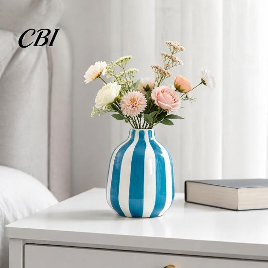 Décoration en Céramique Élégante pour Lieu de Mariage Vase Rayé, Porte-Fleurs Minimaliste Décoratif Moderne Vase à Texture Unique Style Maison Salon Bureau