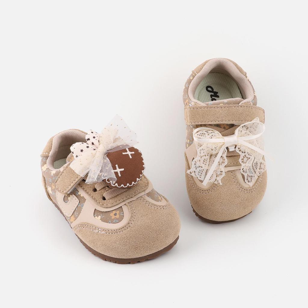 Girls' Soft Sole Sports Shoes with Velcro - Spring New Arrivals, Ideal for Running and Princess Style.