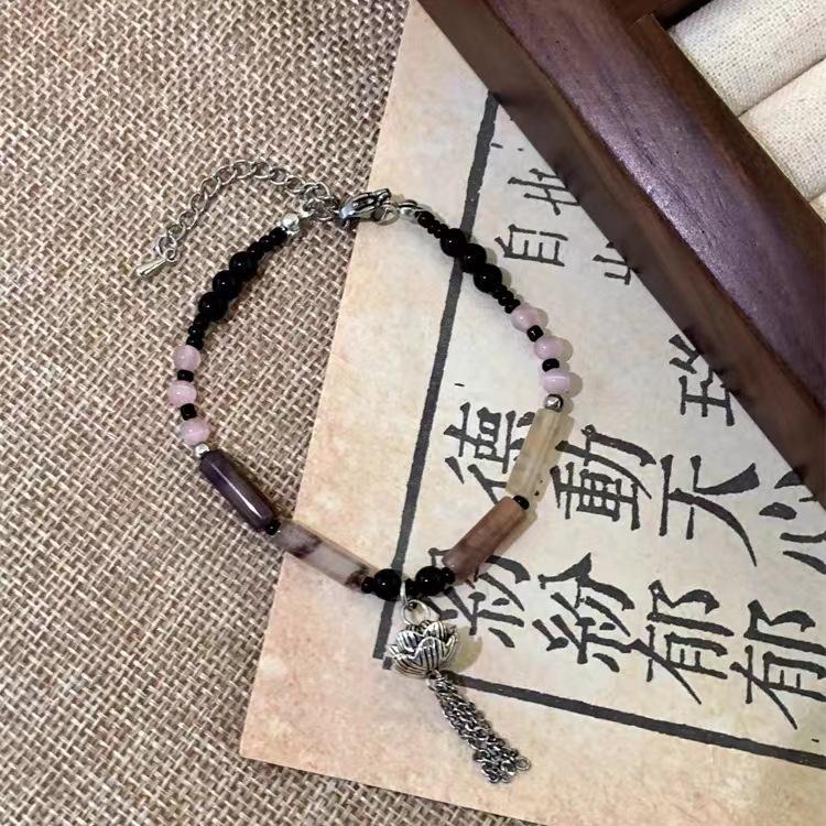 Elegant Ceramic Handcrafted Beaded Bracelet Fashionable And Unique Accessory