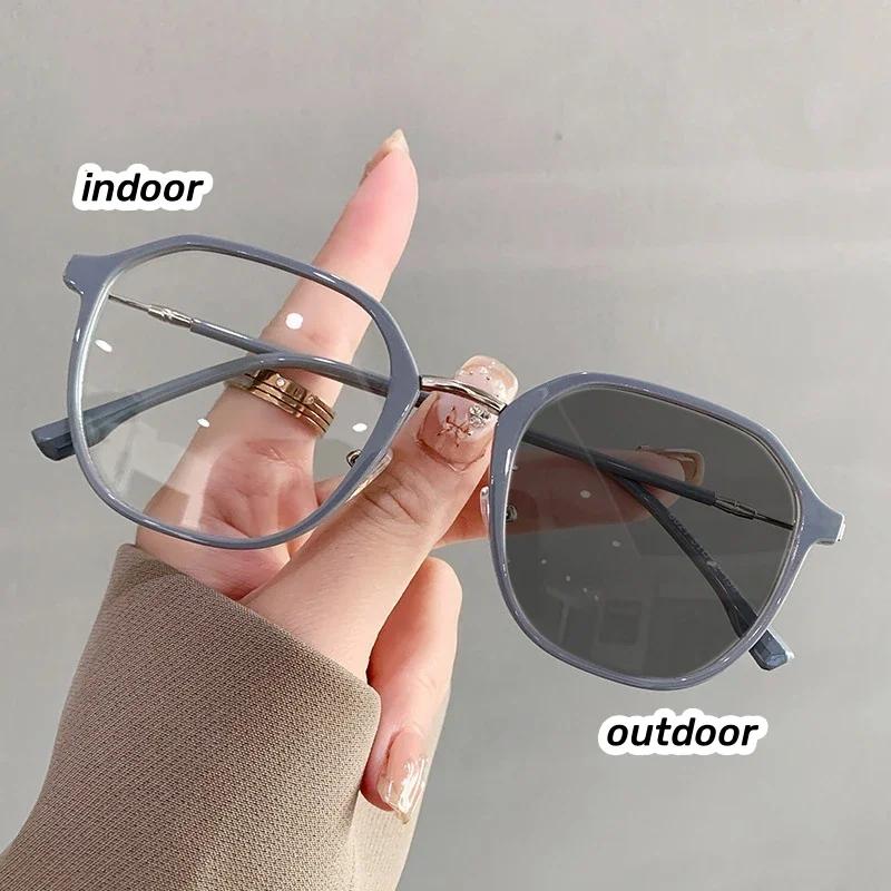 Luxuriöse photochrome Myopie-Brille für Damen, modische Anti-Blaulicht-Minus-Brille, Farbwechsel-Sonnenbrille für den Außenbereich