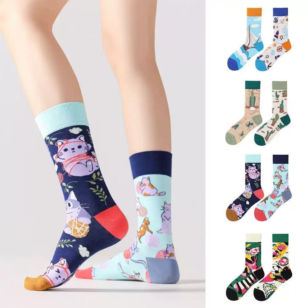 Original Asymmetrische Cartoon Hip Hop Baumwollsocken für Paare - Wadenhoch Mandarinenente Stil für Damen und Herren