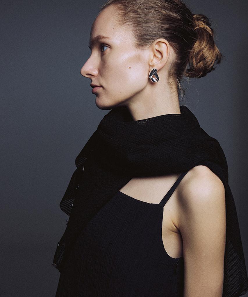 Umamung Crinkled Cotton Barrel Silhouette Dresses_Black