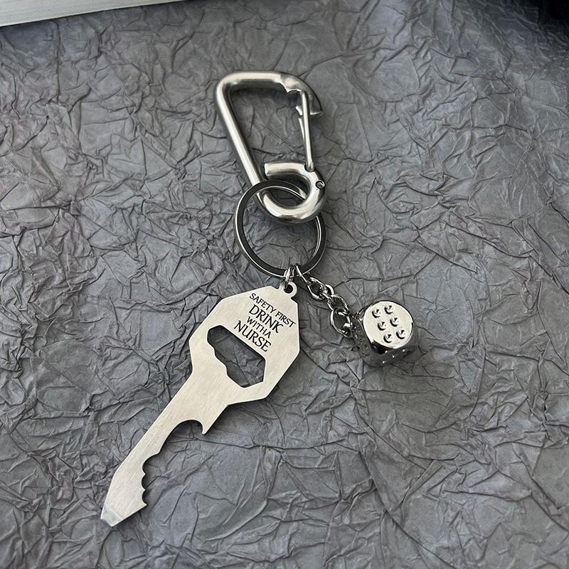 Punk Star Oval Essential Icon Carabiner Keychain Pendant High Quality Keyring Creative Backpack Decoration Accessories Gifts
