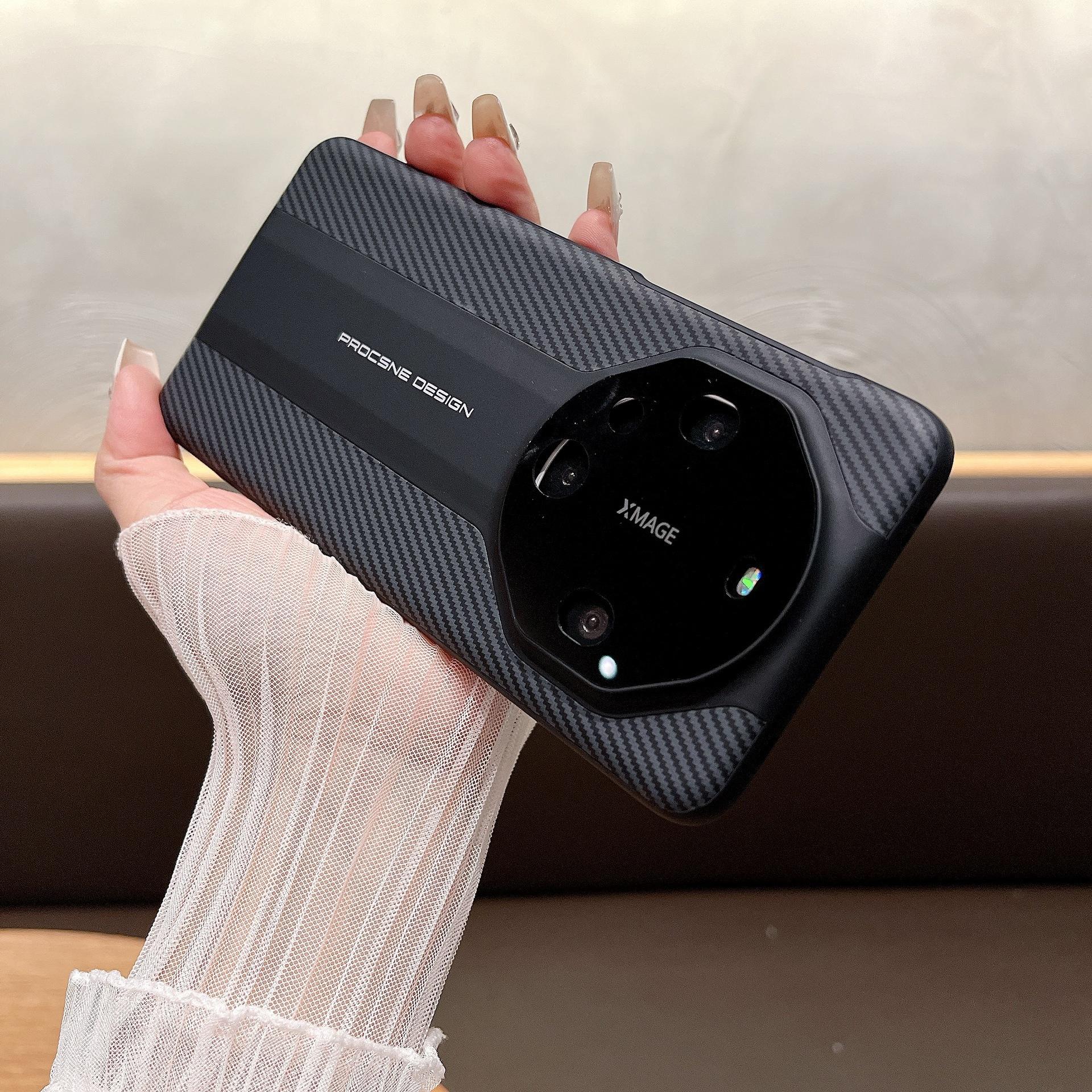

The Carbon Fiber Pattern Is Suitable for The Huawei Mate60Pro+ Phone Case, Instantly Transforming It Into A High-end Porsche Magic6 Protective Case Honor magic5Pro чорний