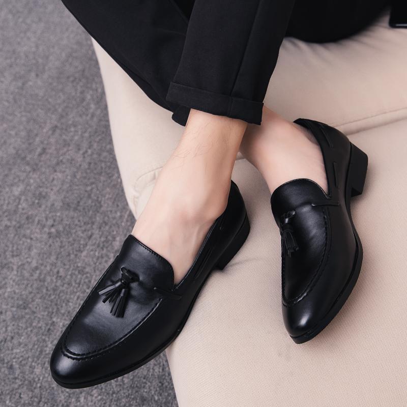 Fashion Pointed New Men Dress Shoes Design Brand Shoes Classic Tassel Brogue Slip On Loafers Oxfords Hand Stitch Big Size 38 To 46