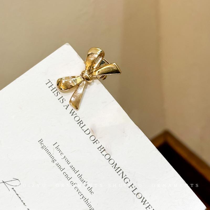 Silver Bow Hair Clip: Side Bangs, Cute & Chic Hairpin for Women Hair Clip