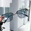 Trend Photochromic Reading Glasses High Definition Men's Anti-blue Light Eyewear Metal Fashion Classic Hyperopia Eyeglasses +2.5