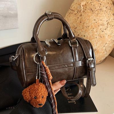 Fashion Hand-held Bowling Bag Women's 2025 Autumn New Simple Niche Trend Commuter PU Shoulder Messenger Women's Bag