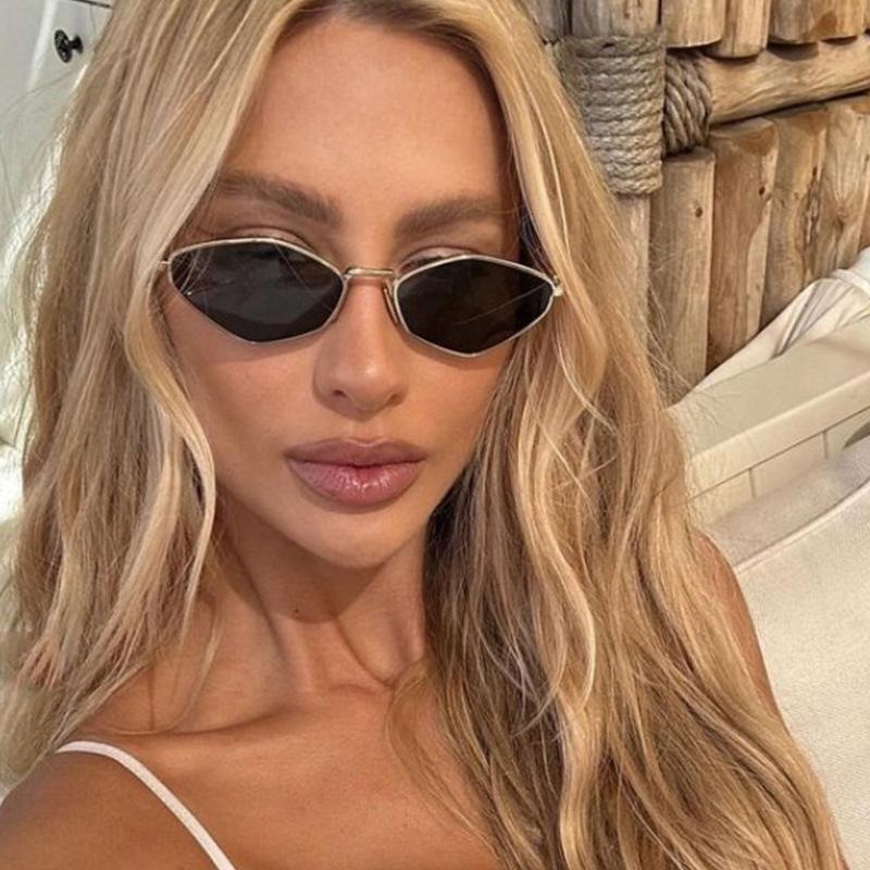 Rhombus Polygon Small Frame Sunglasses Women Fashion Oval Retro Outdoor Sun Glasses Luxury Metal Cat eye Eyewear UV400 Sexy Girl
