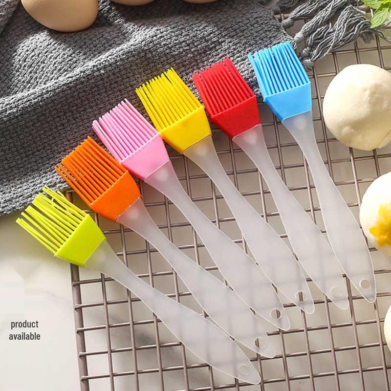 High-Temperature Resistant Silicone Oil Brush for Kitchen, Baking, Frying, and Barbecue - Non-Shedding Design
