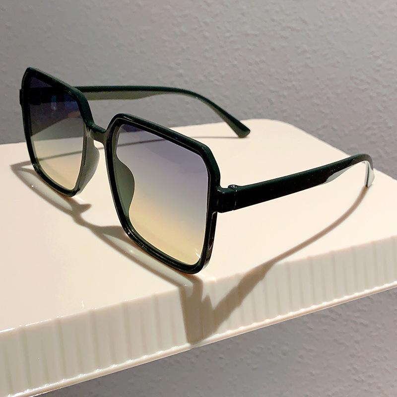 Luxury Brand Designer Big Frame Sunglasses Women For Men Trend Sun Glasses Vintage Punk Shades Classic Square Eyeglasses Uv400