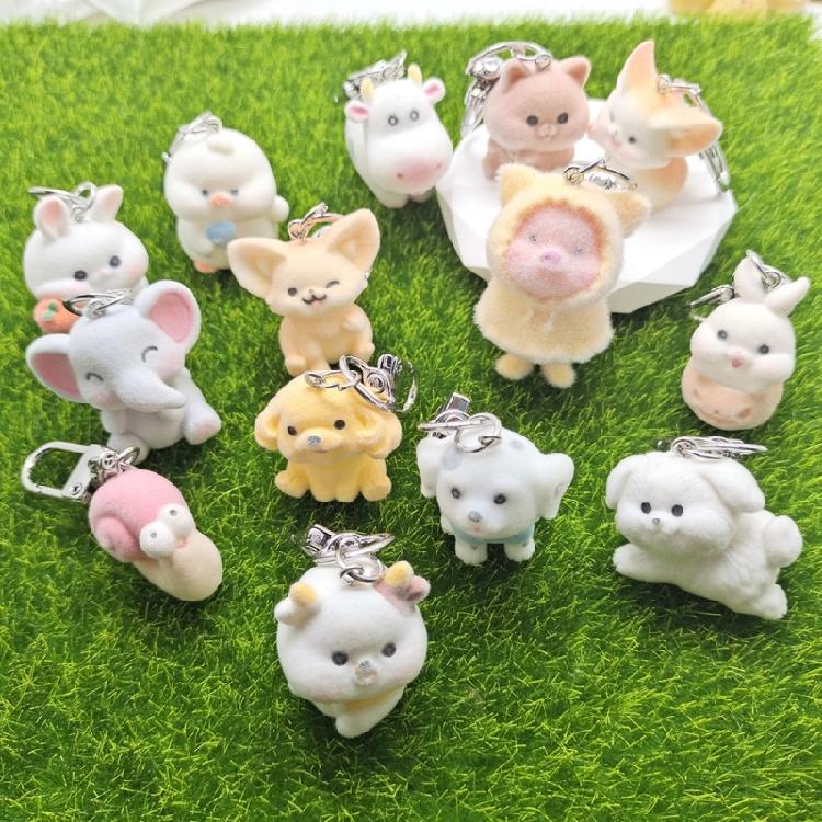 Elegant 3D Flocking Animal Keychain for Ladies Unique Designed Car Key Chain Fashionable Keyring Pendant Ornament