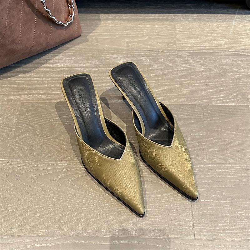 

2025 весна и лето новые тонкие остроносые тонкий каблук средний каблук шлепанцы V-образный вырез высокий каблук темпераментная обувь женские сандалии 39