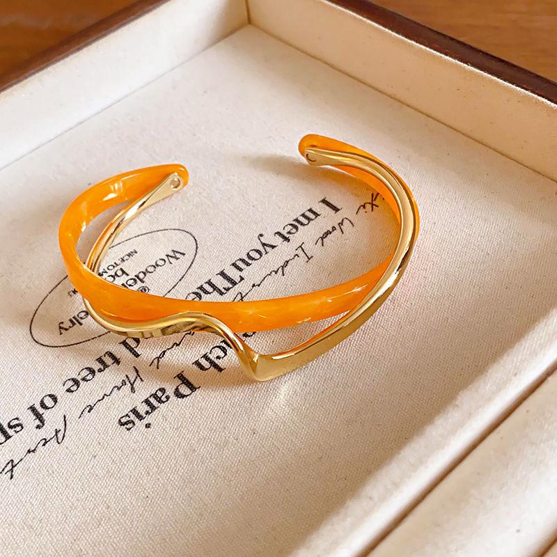 Gold-Plated Geometric Open Bangle – Korean-Style, Luxury Retro Bracelet with Unique Design for Women