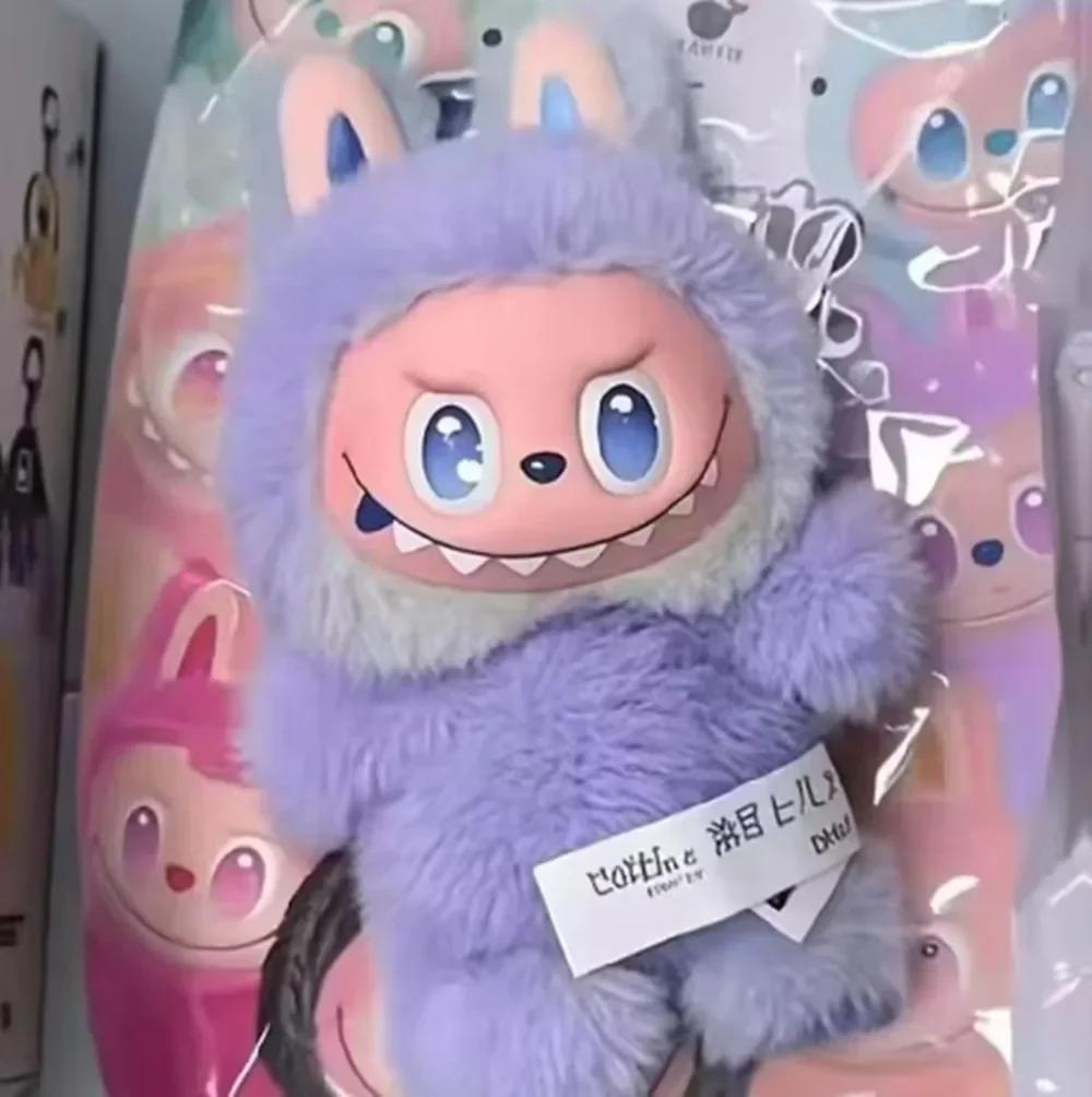 Anime Figurka Plyšová Panenka Makaronka Akční Panenka Koníčky Přívěsek Model Hračka Roztomilá Příšerka Replika Klíčenka Hračky Narozeninový Dárek 2025