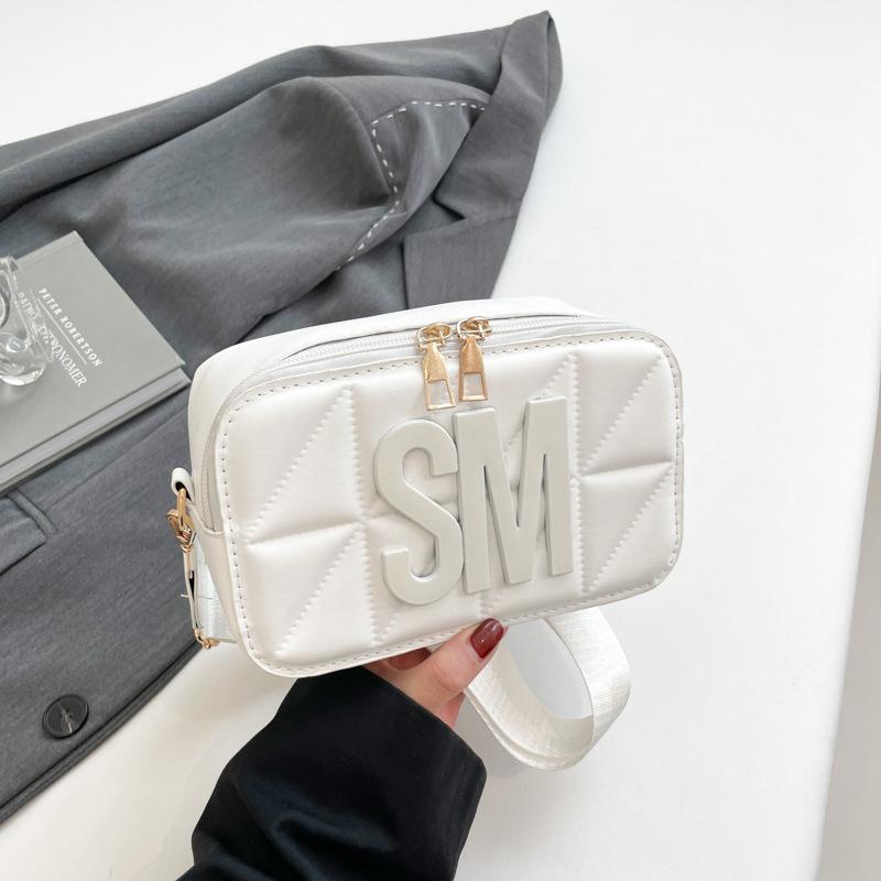 Women's Simple Shoulder Messenger Bag 2025 Spring New Versatile Ins This Year's Popular Temperament Small Square Bag Women's Bag