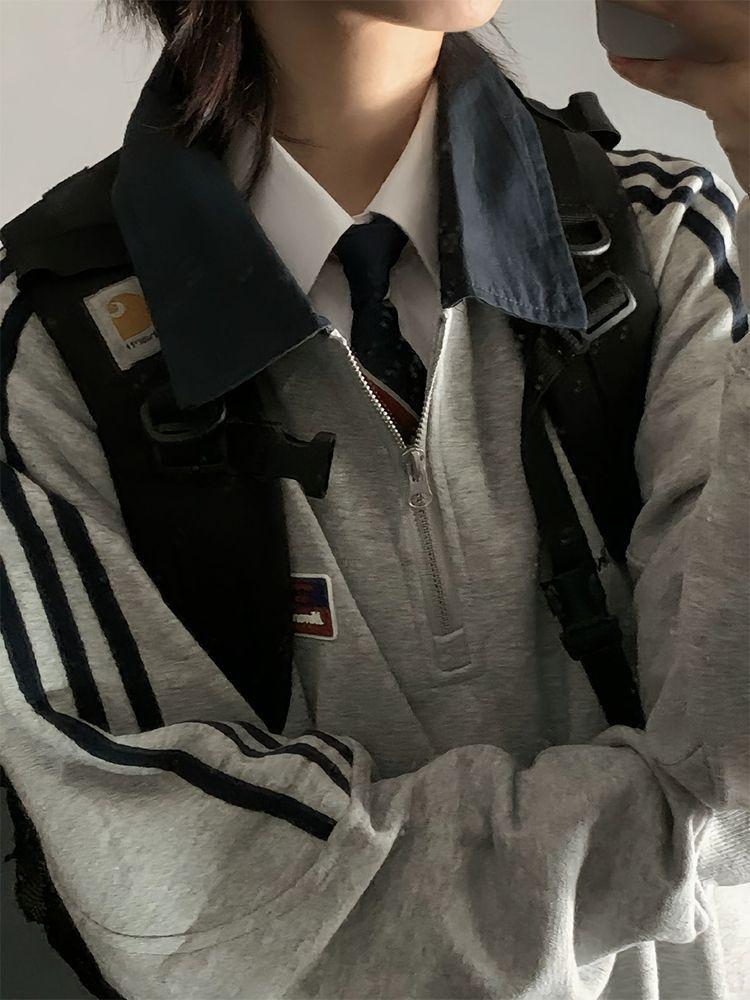 Damska bluza retro z półzapięciem na zamek i kołnierzykiem polo - styl college'owy, luźny krój na jesień/zimę 2025